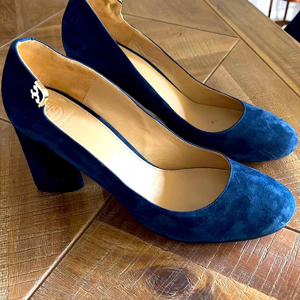 Tory Burch Navy Blue Suede Pumps